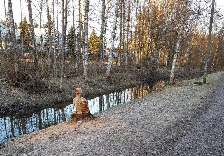 #ylehelsinki kuuntelijan kuva. Niko Nordströmin veistos tuo iloa työmatkaan joka päivä!