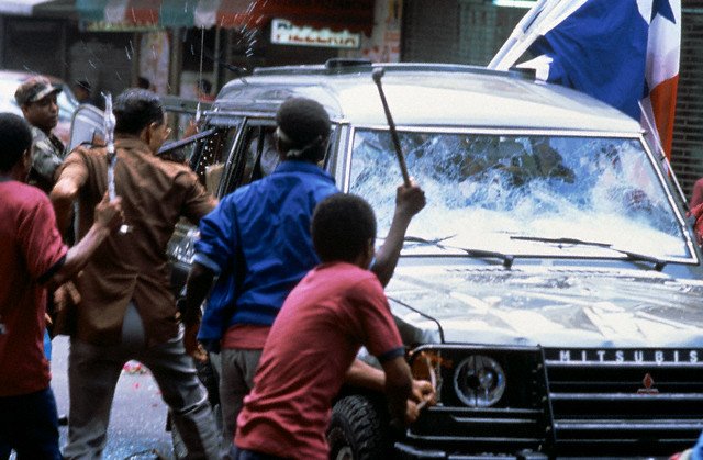 abelmontero1966's tweet photo. El 10 de mayo de 1989, ocurre el ataque de los Batallones de la Dignidad a... https://t.co/2UzkL2lJmr by #ArturoVallarino via @c0nvey https://t.co/jyJ9QgXEFi