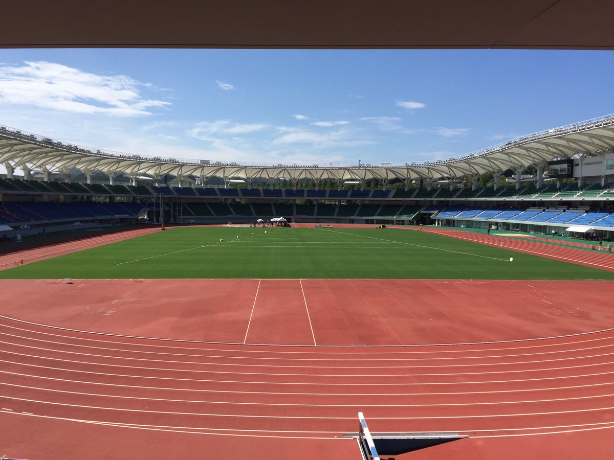 ট ইট র トランスコスモス陸上競技場 হ য শট য গ