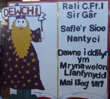 2 ddiwrnod i fynd tan Rali <a href="/cffisirgar/">CFfI Sir Gâr YFC</a> <a href="/YfcStPeters/">CFfI St.Peters YFC</a> #countdown #arwyddsanpedr #cefnogwch #cffi #sgiliaubyw #ffermwyrifanc #dyfodol