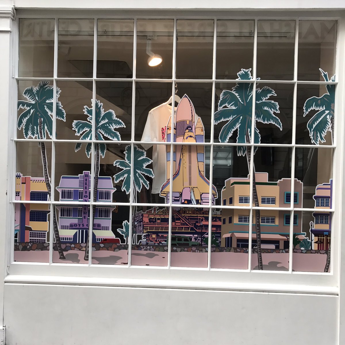biggersplashltd's tweet photo. #install in #london#soho #windowdisplay for @anon_store @bbcicecream_eu vinyl
#graphics #welwyngardencity #stalbans#graphics #standingout https://t.co/qS8EvgOQjY