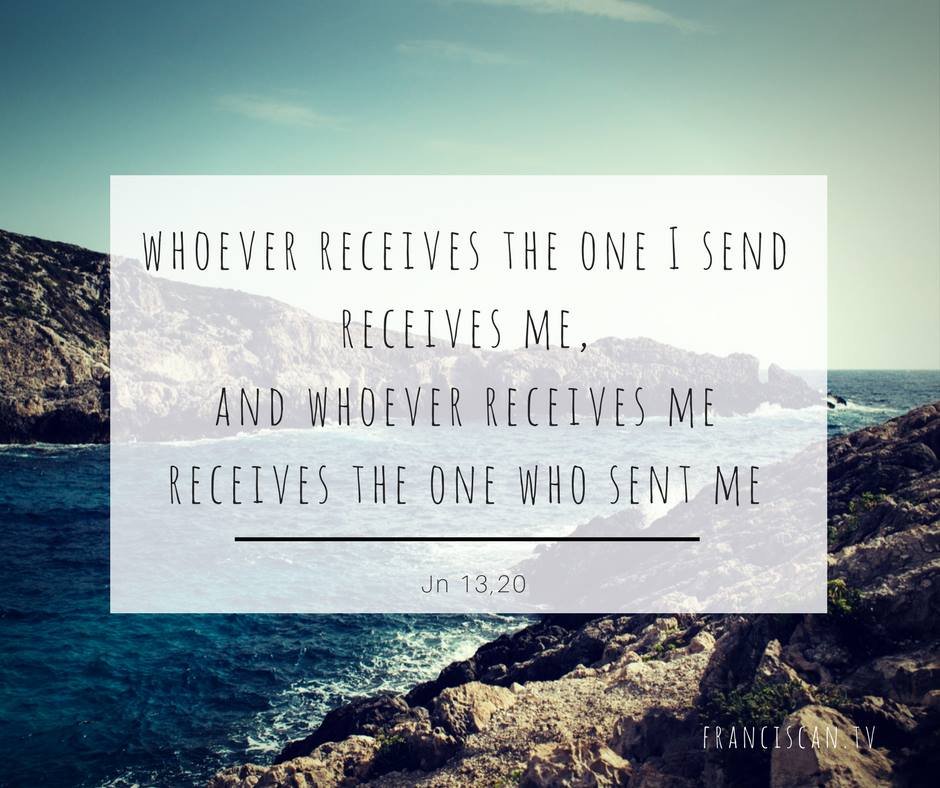 FranciscanTV's tweet photo. Whoever receives the one I send receives me, and whoever receives me receives the one who sent me Jn13,20 #gospel #franciscans #franciscantv https://t.co/CAtdxsgNyW