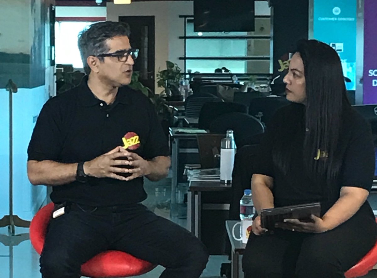 aamir_ibrahim01's tweet photo. Catch me live on Jazz's official Facebook page as we talk about #CustomerObsessed day! #DunyaKoBataaDo https://t.co/SdJKe72iQs