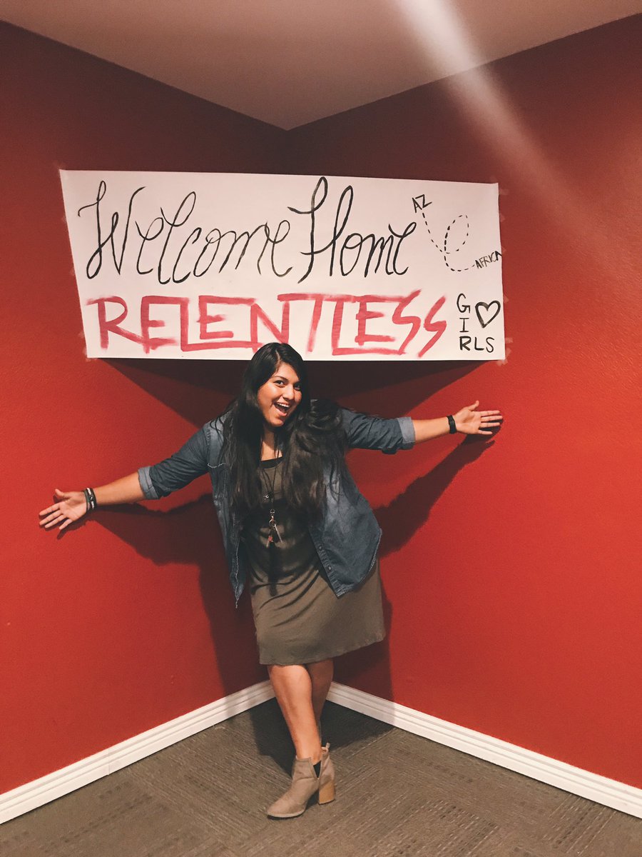 itsellliee's tweet photo. Love my @relentlessya family! β€οΈ#LivingRelentless #RelentlessYa #Blessed https://t.co/4JdqUW9qyB