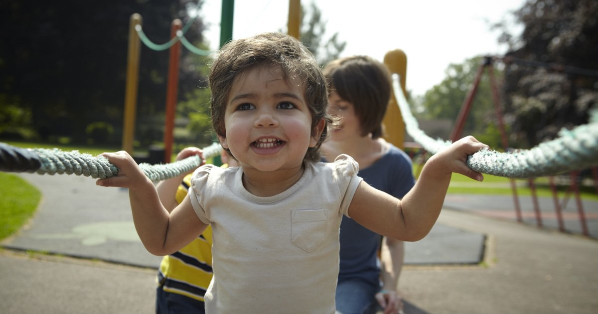 Outdoor play is really important for development. We discuss the benefits: ow.ly/N3IR30bc5zp