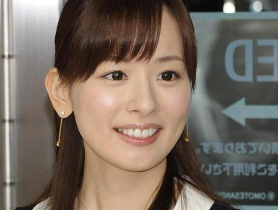 Line News 皆藤愛子 沖縄デート 報道を生放送で否定 友達です T Co Iblhsiwuz8