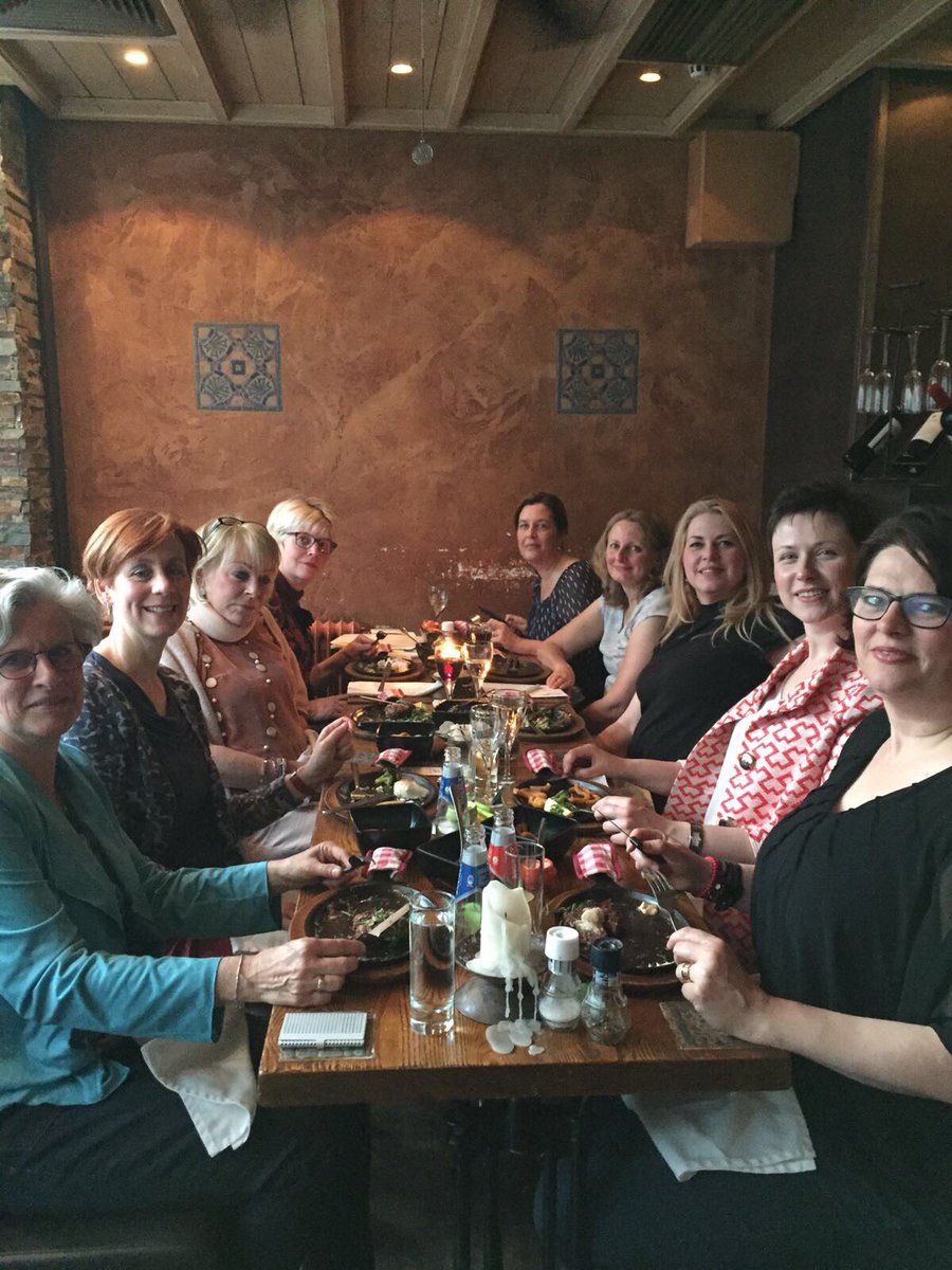 Nuttig én aangenaam, dat was het gisteren bij Restaurant Sizzling! Dank dames voor jullie aanwezigheid en graag tot 22 juni!