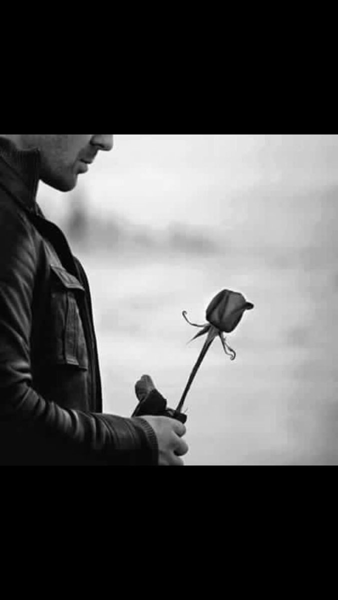 كل الاشخاص هم عبارة عن بذور نجهل نوعها ،،، الا اذا زرعناهم في قلوبنا ... اما ان ينبتوا ورداً يُعطر عالمنا او شوكاً يمزق حياتنا .