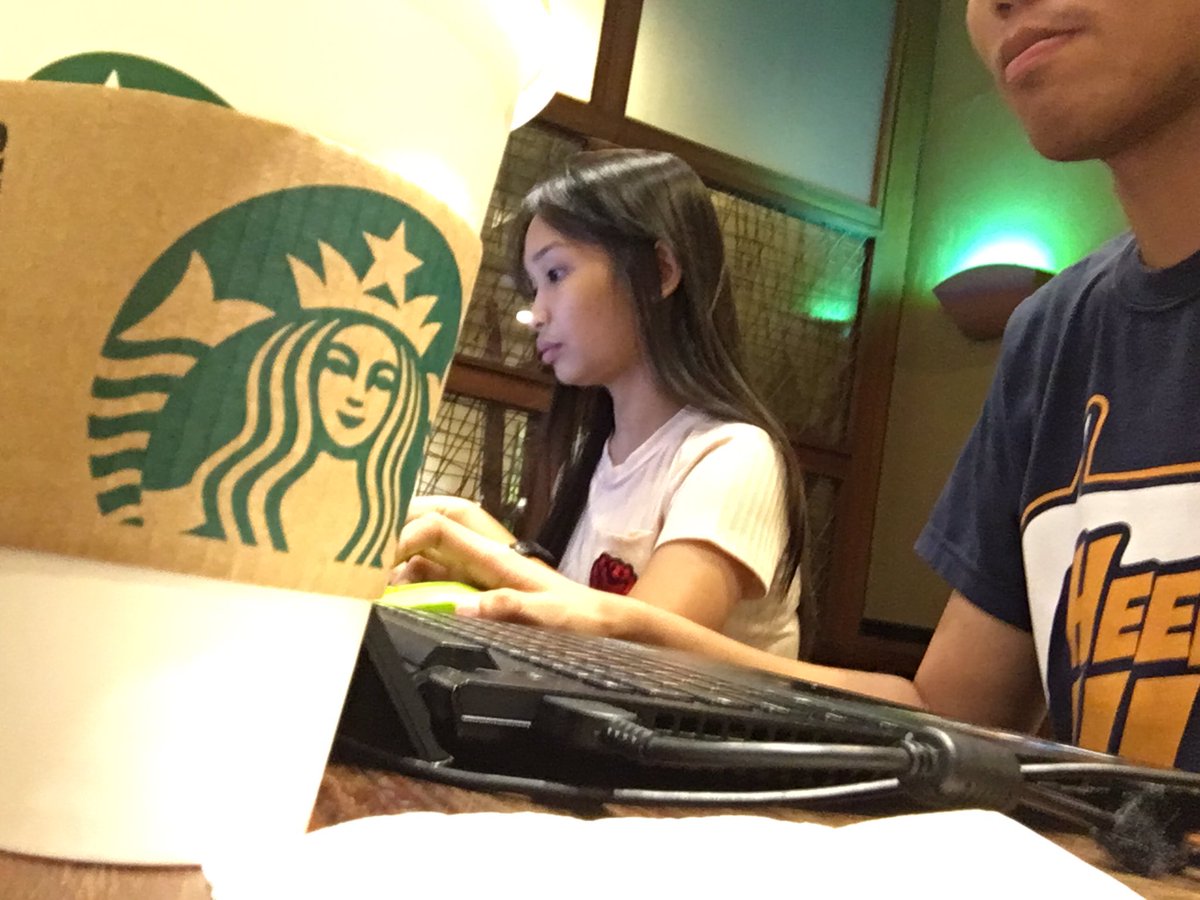 jnznpaul's tweet photo. Thesis gaming at SB too strong. #TeamDocu https://t.co/GfPwQaEN2f