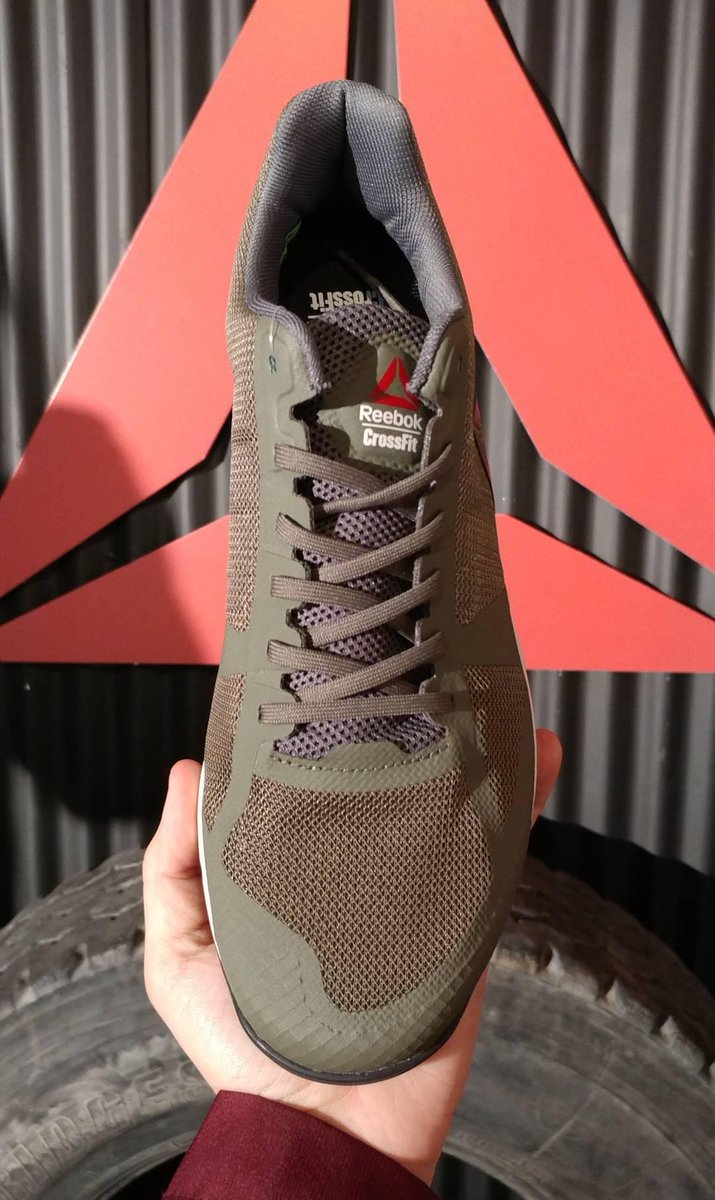 reebok tr2
