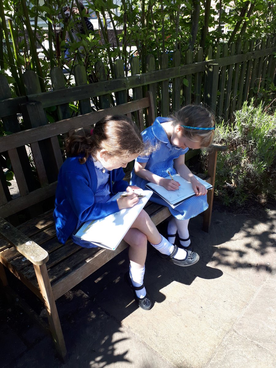 ApplebyPrimary's tweet photo. Class 2 are making the most of the weather and were outside doing  observational drawing skills this morning. https://t.co/1dcRxTzPLd
