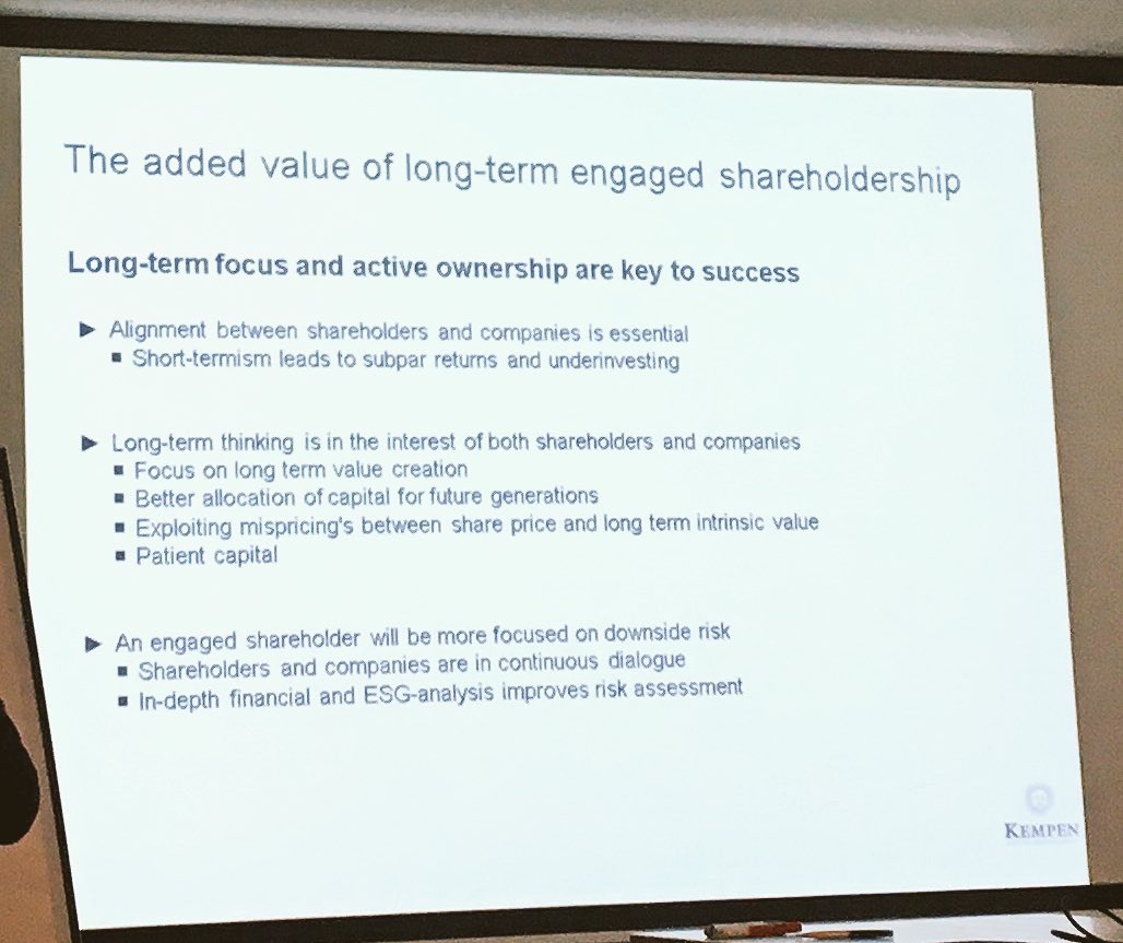 "Focus on companies, not on securities" says <a href="/ldijkstrakempen/">Lars Dijkstra</a> at the @CFASocietyNL #FutureFinance event