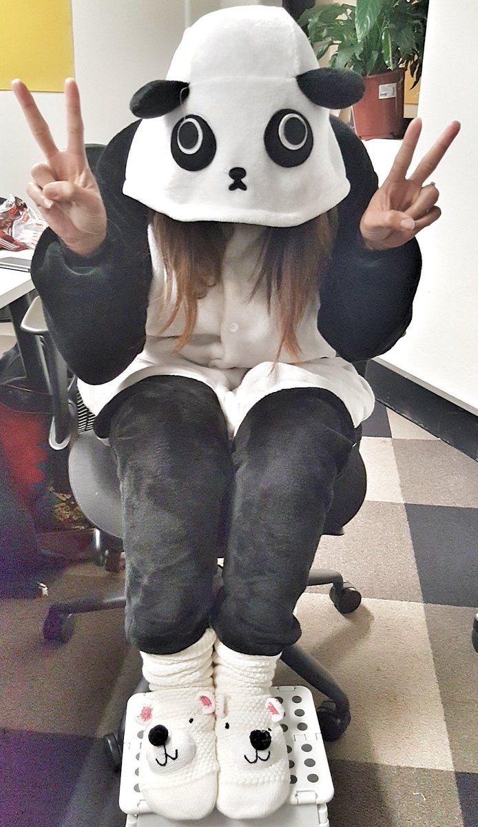 mutmot's tweet photo. @LifeAtUnruly #Oneruly Polar panda slippers day! 😊😀😆 https://t.co/V4MIY0bMF0