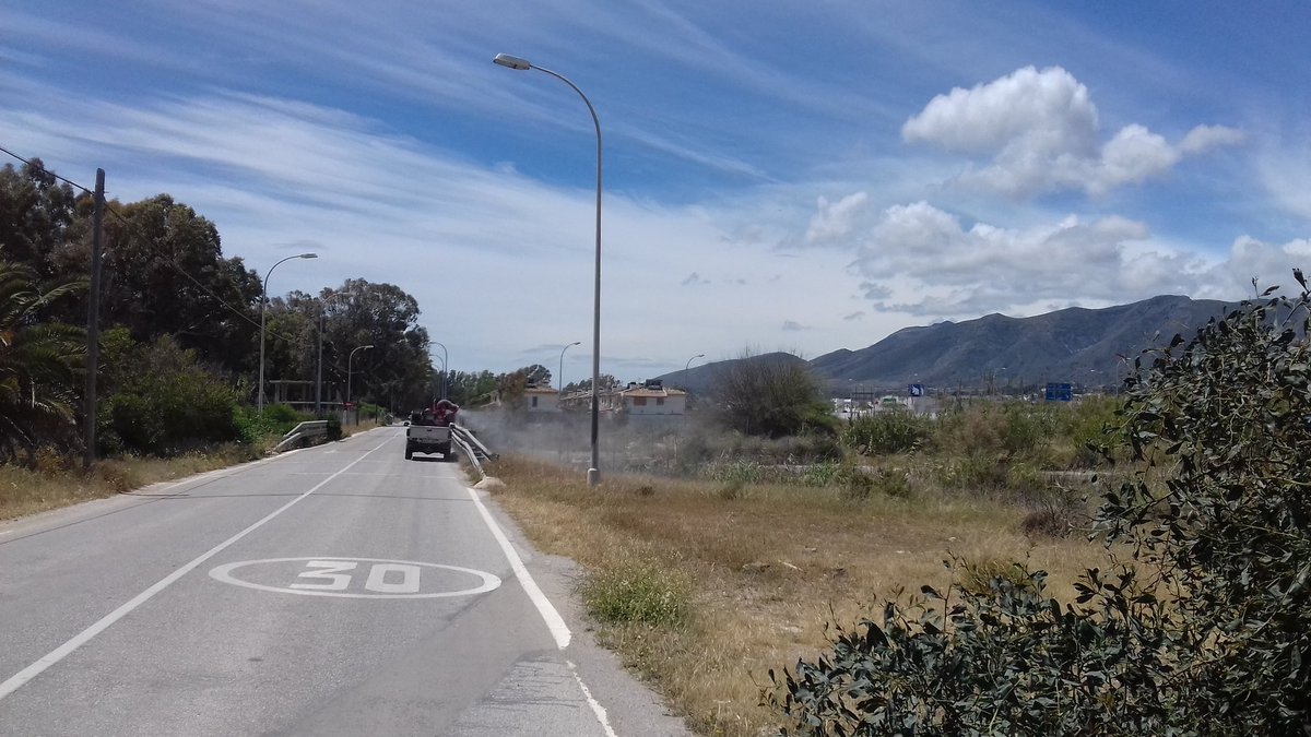 LMedinaMontoya's tweet photo. Ayer se llevaron a cabo nuevas actuaciones adulticidas para #ControlMosquitosGuadalhorce en entorno Guadalmar con equipo Tifone d fumigación https://t.co/rmcwyCRv3N