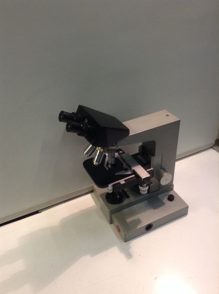 TechOne_VLC's tweet image. Leitz Wetzlar Laborlux SM-Lux por solo 300€