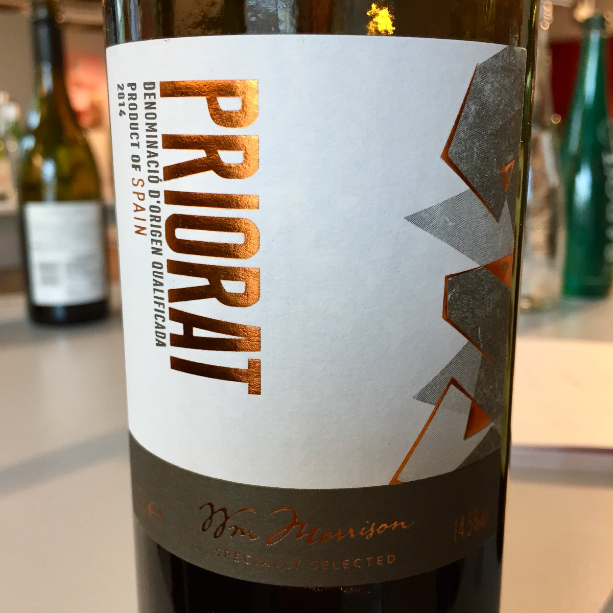 joannasimon's tweet photo. Handsome red Priorat latest #wineoftheweek https://t.co/qeqXno0dRM #verygoodvalue #supermarket 🇪🇸 🍷😍 https://t.co/iSYVAlE12A