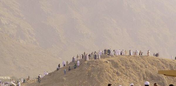 almonajjid's tweet photo. #سؤال_اليوم
من بين غزواتهﷺهناك٣منها مذكورةبأسمائها في القرآن فماهي؟
وأُخر غير مذكورةبالاسم؛منها غزوة حدثت هنا فماهي؟ https://t.co/o8lduxzP1P