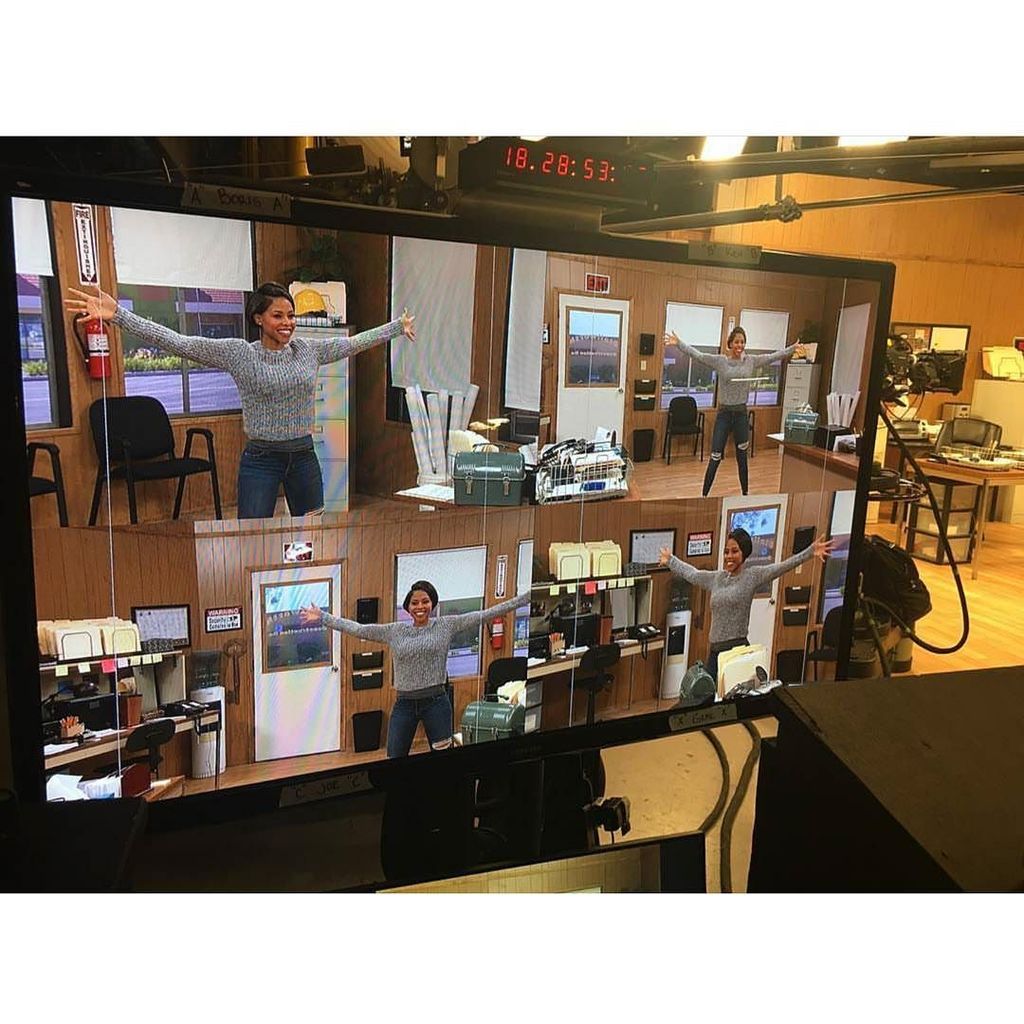 247_management's tweet photo. @mskjsmith #bts #familytime @bouncetv

#act #actor #actress #film #movie #hollywood #setlife #actorlife #movies #t… https://t.co/QnrsZyMvlE https://t.co/kfplpPUXVF