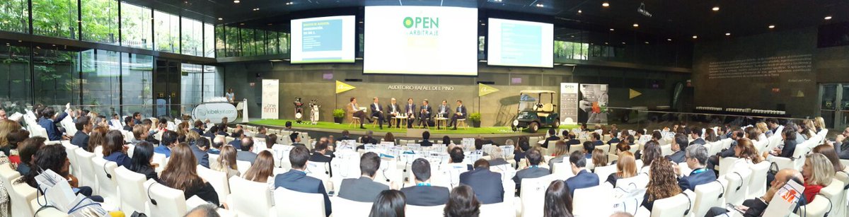 dedelius's tweet photo. Apostamos por una escenografía diferente en #openarbitraje https://t.co/RjxYUyiTSx