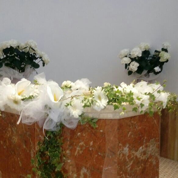 evafioriepiante's tweet photo. Un #addobbo #semplice ed #essenziale per un #matrimonio https://t.co/92hEsizfqw