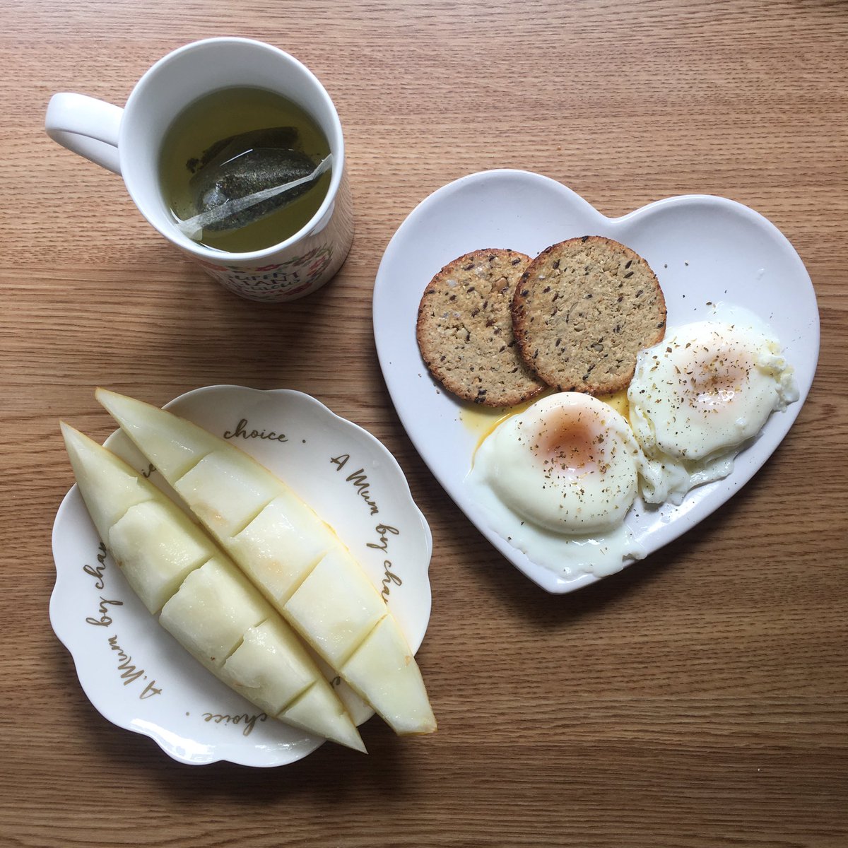 amyrosannag's tweet photo. Loving this motivation kick from @EDMFitness #leanin17 enjoying whole foods, new exercise regimes, looking after my body with rest & sleep! https://t.co/fqrSIP2hWz