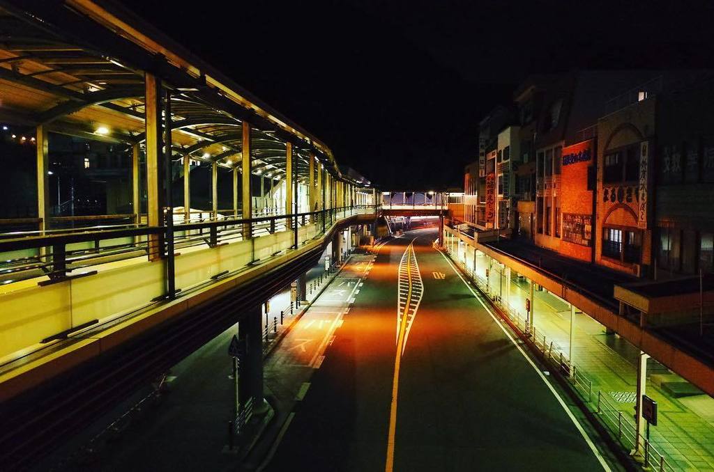 くーろん 箱根湯本の夜 夜の温泉街 賑やかなのも静まり返った感じのも好きです 写真撮ってる人と繋がりたい 箱根湯本 夜の温泉街 Ricoh Gr T Co 9k3l7gubwa くーろん 箱根湯本の夜 夜の温泉街 賑やかなのも静まり返った感じのも好きです 写真撮ってる人と繋がりたい 箱根湯本 夜の温泉街 Ricoh Gr T Co 9k3l7gubwa