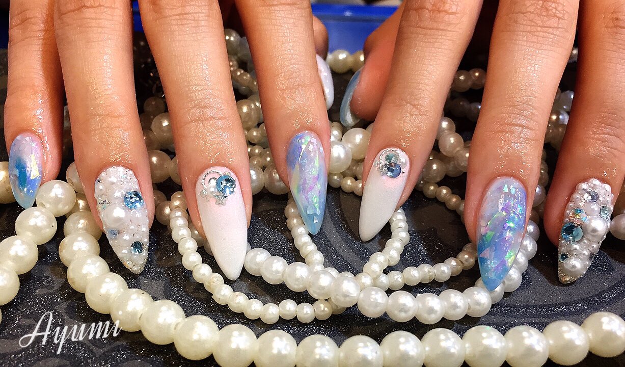 Nailsalon Clear 水色ネイル 乱切りフィルムもいれてキラッキラ 可愛いぃ Nail Nailsalonclear ネイルサロンクリア ネイル ネイルデザイン ネイルアート ジェルネイル スカルプ デザスカ ロングスカルプ 夏ネイル 乱切りホロ T Co
