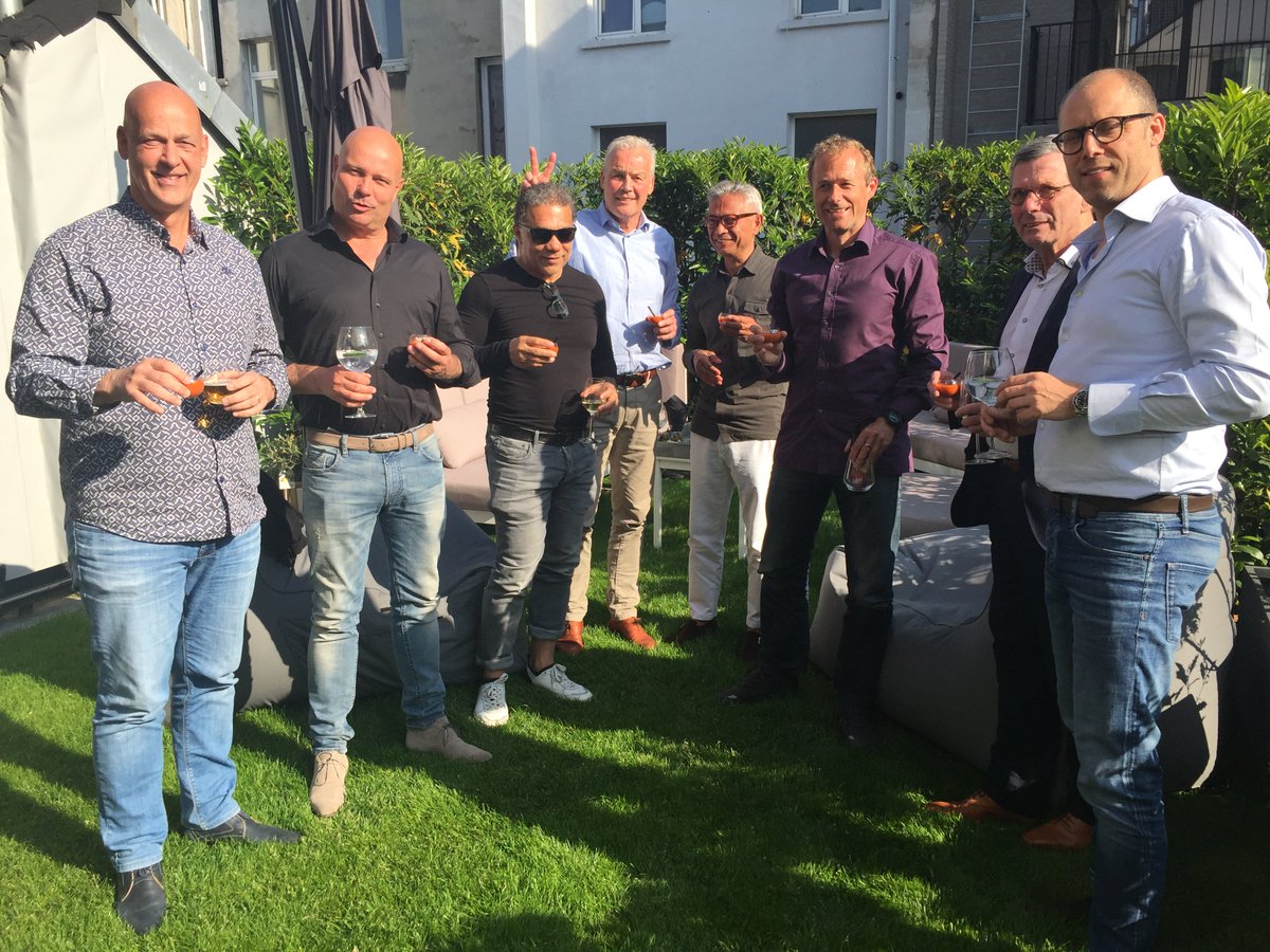 bloeimarketing's tweet photo. Gisteren in Antwerpen interessante bijeenkomst gehad. Over Verbeelding en Online Data. En wat je ermee bereiken kunt. Dank Koos van NTCP8. https://t.co/t9HpFr0WTN