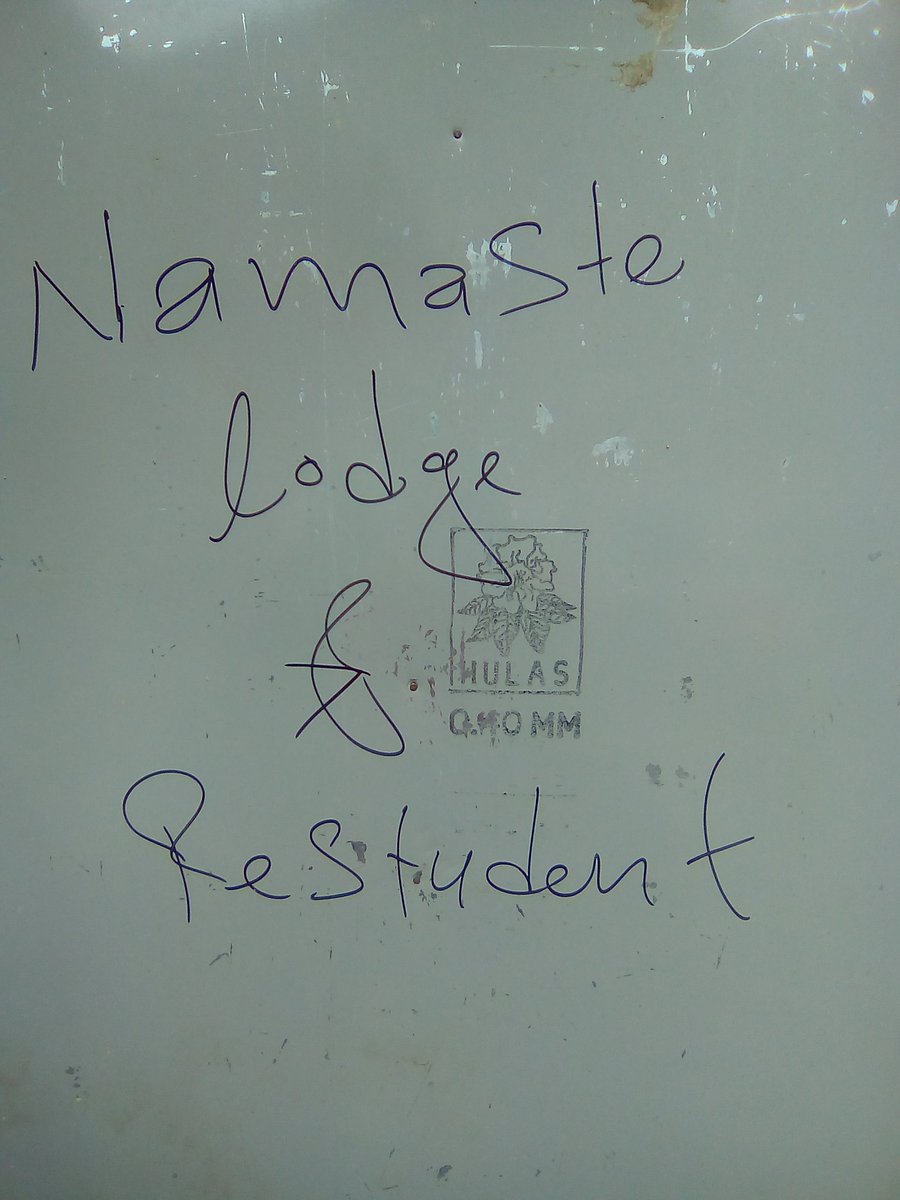 mrophiophagus's tweet photo. When you open a restaurant, don't have time to study, fail your exam and repeat your school over and over again ๐น๐น๐น #Restudent https://t.co/eLYqxqLsqH