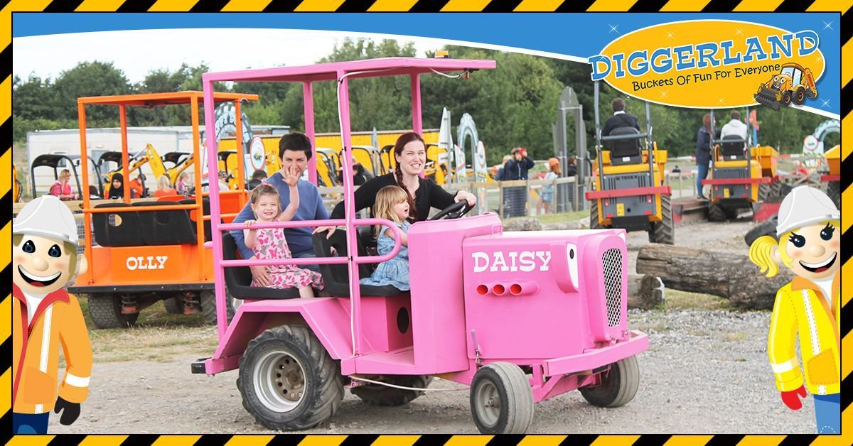 Diggerland_UK's tweet photo. If you could name one of our lovely #MiniTractors, what name would you choose? #Diggerland #JustForFun #Family #Love https://t.co/DHaNPb7UVL