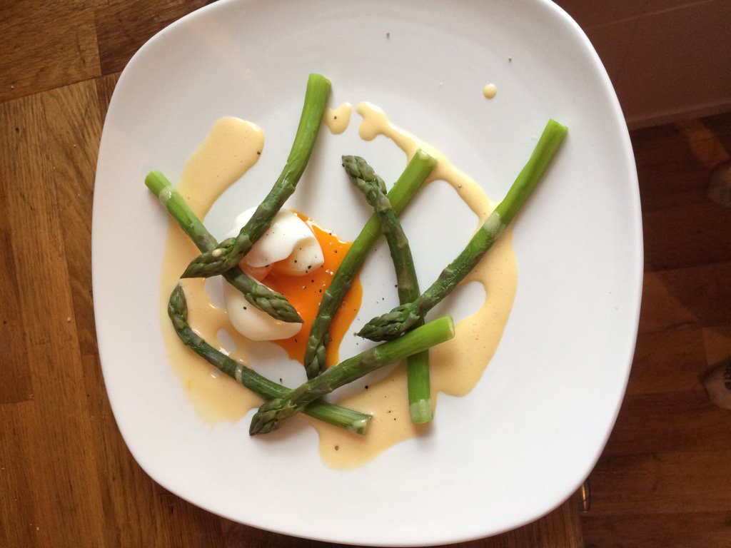 As asparagus season is short, it's back on again this we, starter with oeuf mollet or mains with sea trout in mojo's
