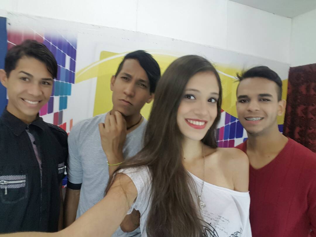 alritmopormaxtv's tweet photo. Mas de nuestros animadores ✨ https://t.co/d8vKnXOR1E