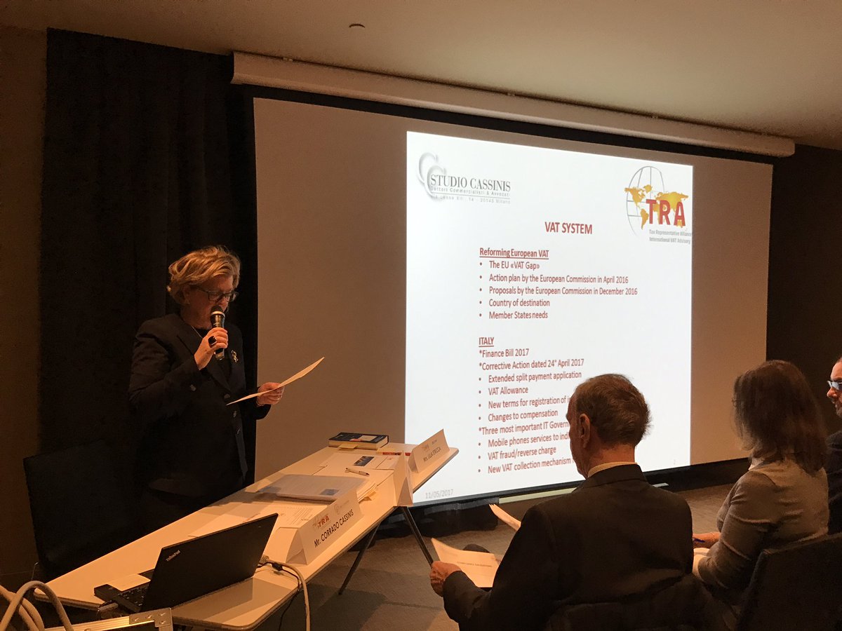 StudioCassinis's tweet photo. #TRA2017: si comincia! La Dott.ssa Beatrice Masserini parla di #IVA in Italia e riforme in #areaeuro @tra_vat https://t.co/QSD0FNYH1X