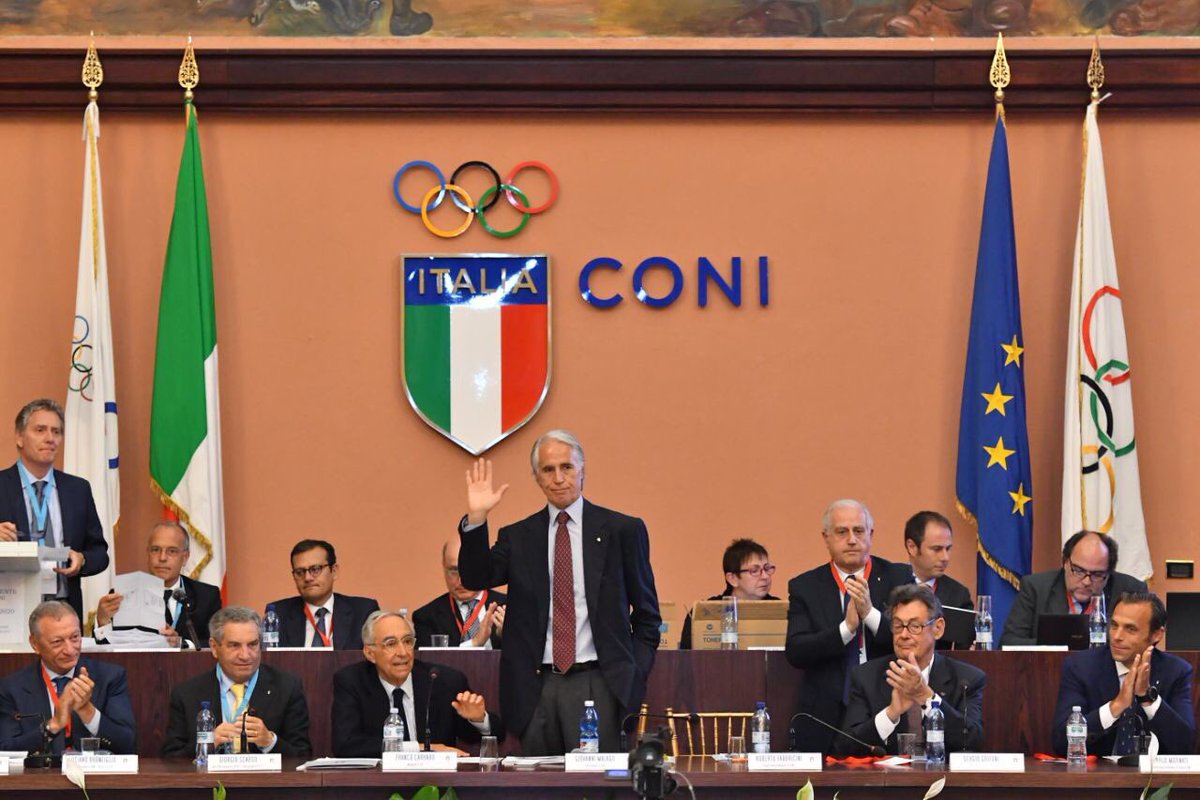 LGSSportLab's tweet photo. Buon lavoro Presidente! @giomalago rieletto fino al 2020! Foto @Coninews https://t.co/5HEOUNSnvL