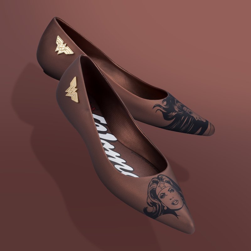 MCollective_'s tweet photo. Stasera dalle 19:00, vola da #MCollective per scoprire la capsule collection #Melissa4WonderWoman! #MCollectiveStories #MelissaPlasticLovers https://t.co/5tcGwUWNJn