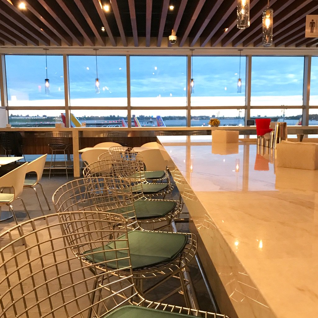 NatalieZfat's tweet photo. Heading to Enterprise Wearable Technology Summit in San Diego! But first, all the coffee. @AmericanExpress #TheCenturionLounge #EWTS2017 https://t.co/3elPjbQrGL