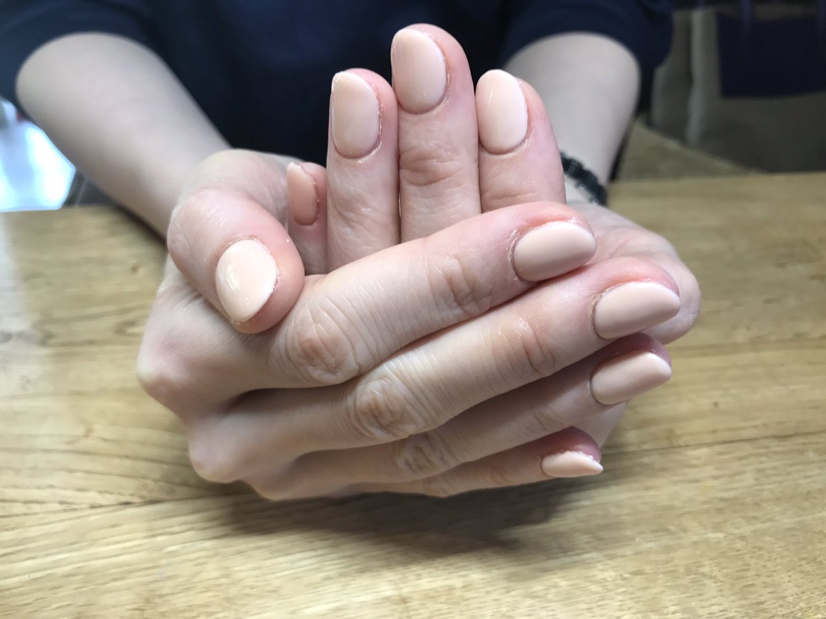 nail_modelkapi's tweet photo. 無料ジェルネイルモデル 募集
オフ ソフトジェル無料
フット ハンド 
ワンカラー 

代々木公園駅徒歩3分
 5/12    10:00〜19:00

興味のある方DMから
オフのありなし時間帯の
ご希望をかいてご連絡下さい
#ネイルモデル募集 #無料ジェルネイル#無料モデル https://t.co/6jDr2jG2UE