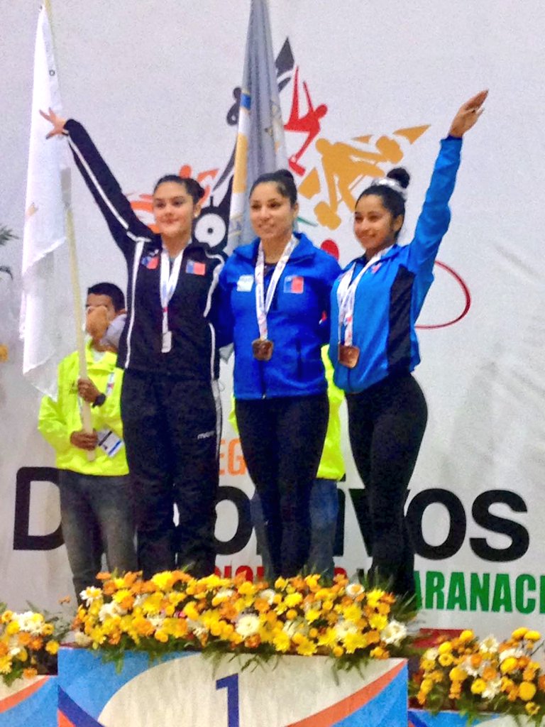 MindepTarapaca's tweet photo. Gimmasia Artística: Konstanza Arellano gana nuevo bronce para Tarapacá en salto en Juegos Nacionales y Paranacionales #ChileCompite https://t.co/Ro6BfIWf0q