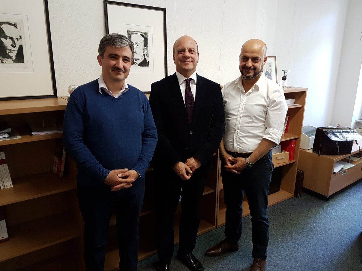 abcami2's tweet photo. Besuch bei Michael Hartmann (MdB). Wir danken Herrn Hartmann für die Unterstützung unserer Projekte #ABCami & #DeutschfürpädagogischeBerufe https://t.co/goHkhHZH4l