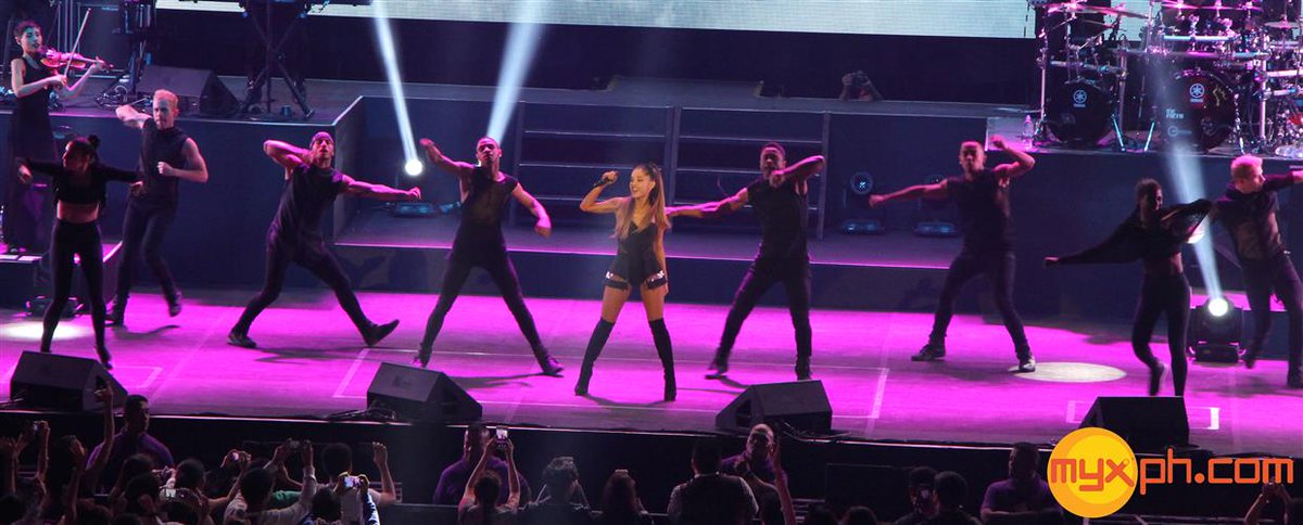 angieajon's tweet photo. LOOK: @ArianaGrande is coming back to Manila! #DWTOURMNL

 https://t.co/bPhV24WCNy by #MYXphilippines via @c0nvey https://t.co/mDe2wauZ13