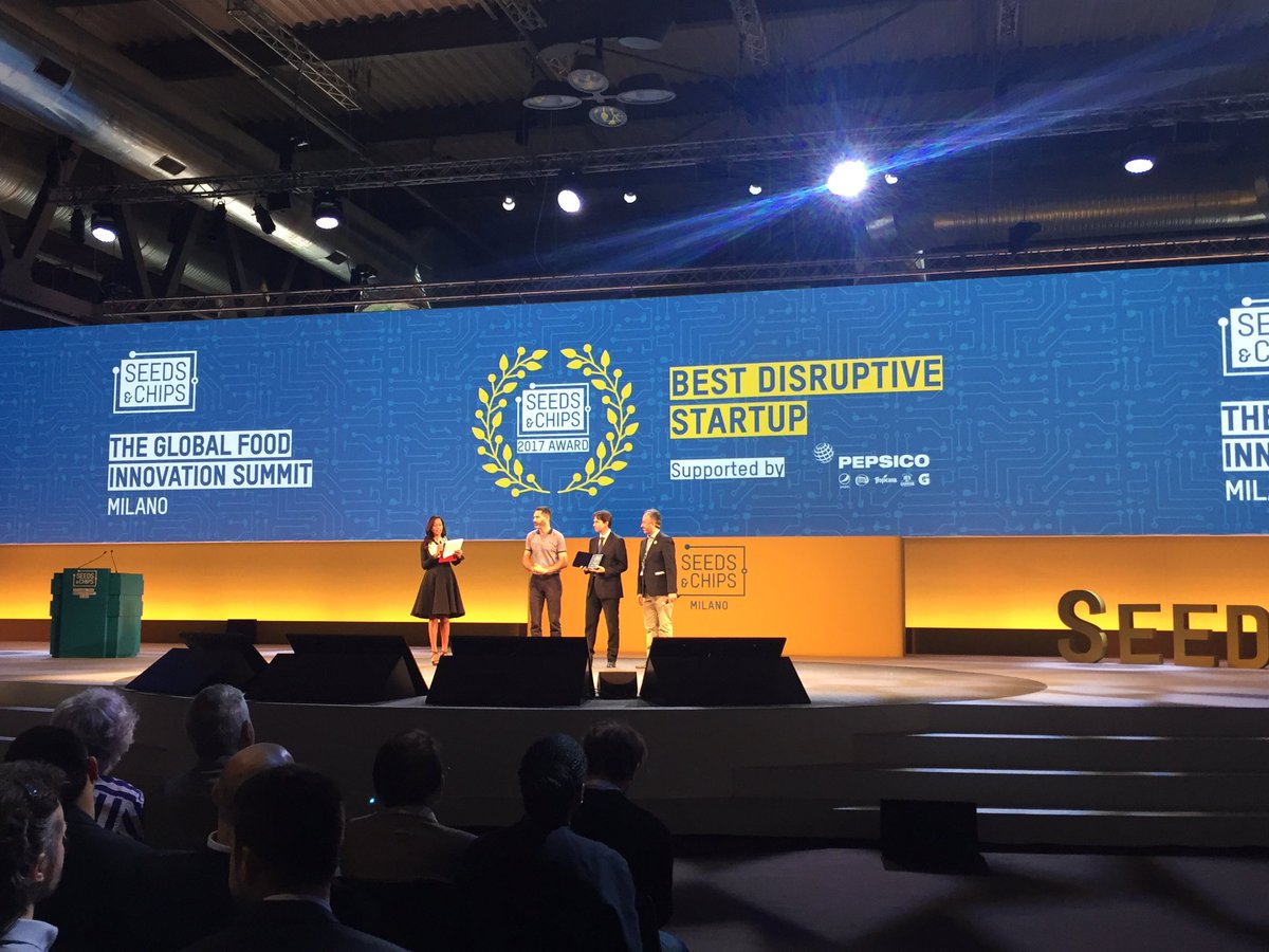 SEEDSandCHIPS's tweet photo. The winner is @foodpairing  @PepsiCo #SaC17 #FoodInnovation #FoodTech #SeedsandChips https://t.co/UOf0OX28r8