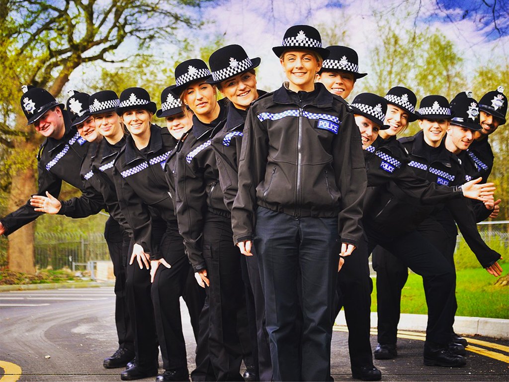 DerbysPolice's tweet photo. Looking for a career as a police officer? Keep your eyes peeled tomorrow as we launch our police officer #recruitment campaign. #JoinUs https://t.co/8KriirXHoS