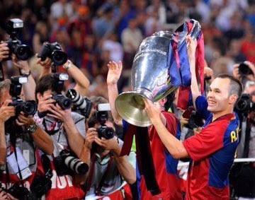 Happy birthday Andres Iniesta!! One of the greatest footballers ever..     