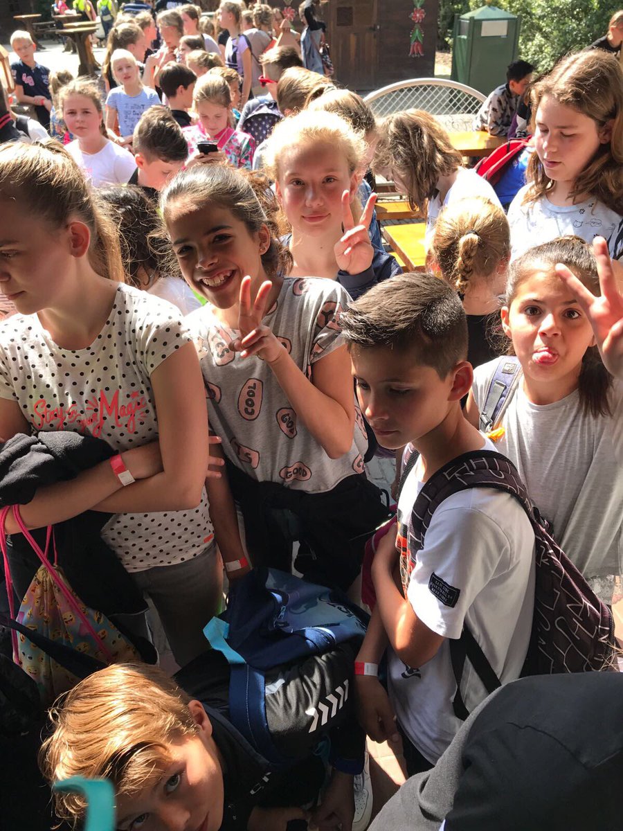 dalton_inbalans's tweet photo. Heerlijk schoolreisje @DeEftelingEftel DeEftelingEftel @skbo_oss https://t.co/i3HgW6r4Hi