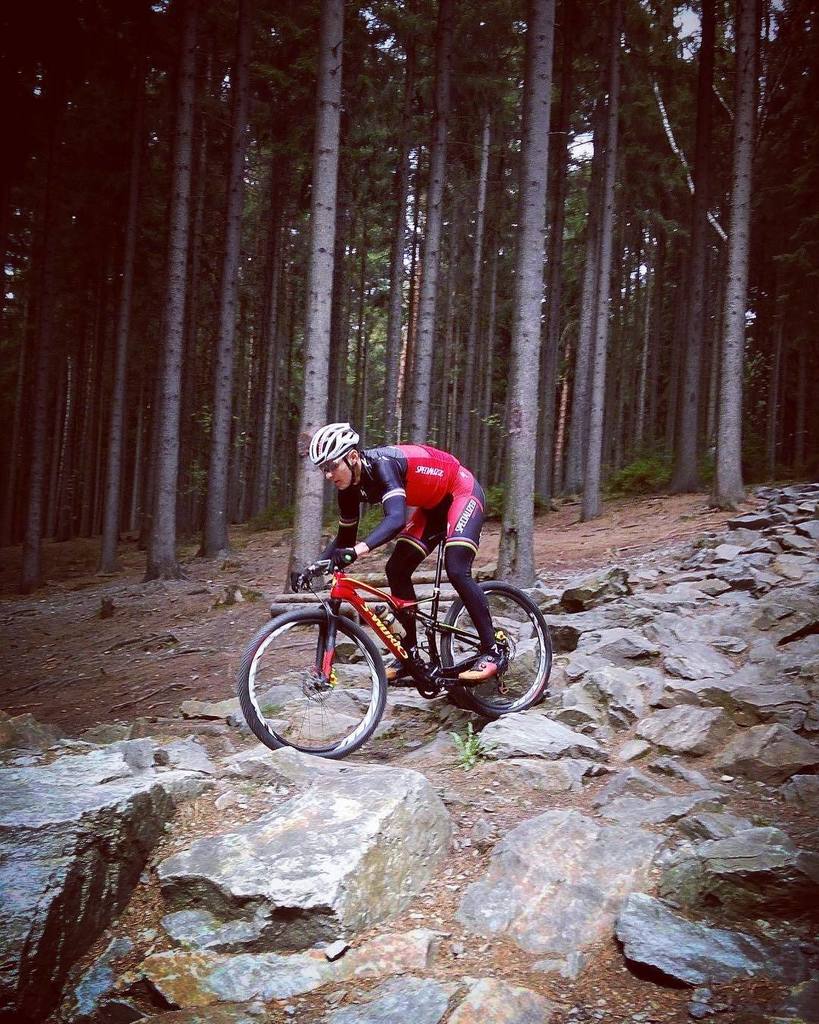 Znáte tohle místo? Tak vás tady příští víkend všechny čekám! 👍🏻 <a href="/mtb_nmnm/">UCI 2018 MTB WCNMNM</a> #mtbnmnm