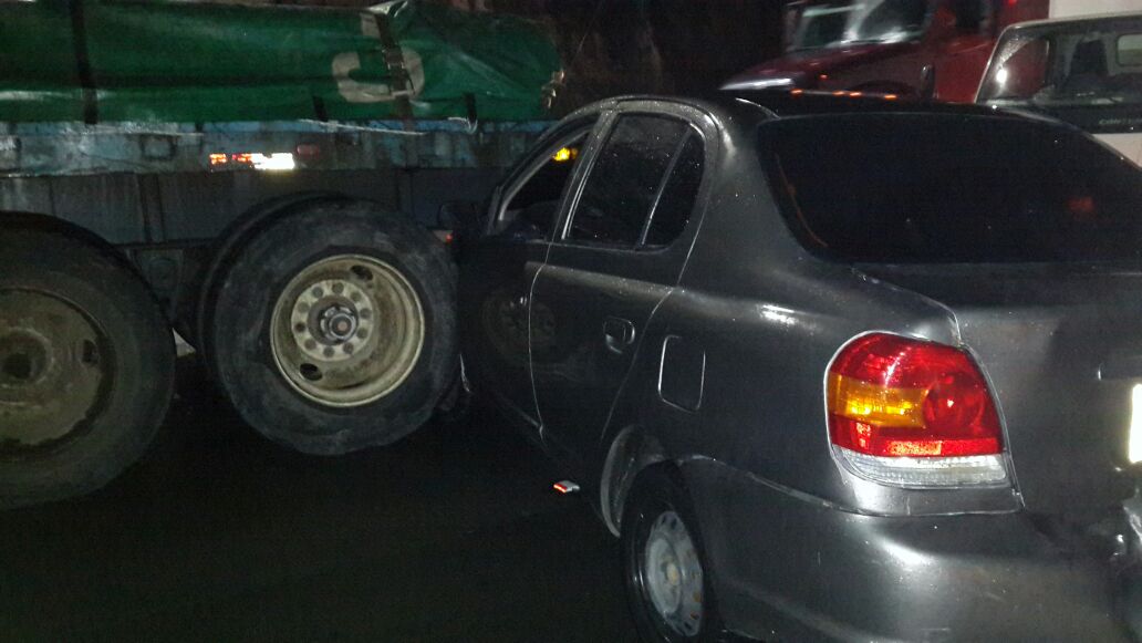 PampichiNews's tweet image. Tráiler colisiona con 5 vehículos en cuesta Villalobos, #PMTVN  dejan libre el paso vehicular.  
Vía: @SantosDalia