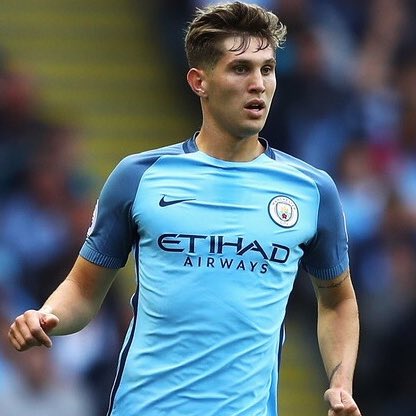 FtblBattles's tweet image. RT for Holding
LIKE for Stones