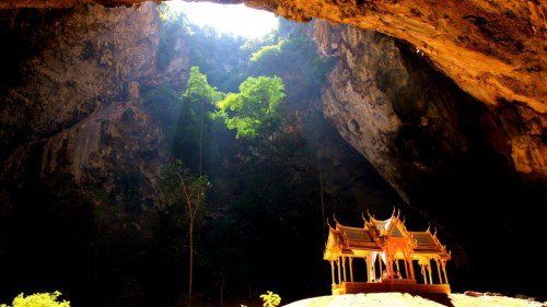 EbzChapel's tweet photo. Architecture &amp; sacred spaces underground like Thailand's Kuha-Karuhas pavilion make us so happy. #digdeeper #give2ebzchapel https://t.co/6vO4U1f1qc