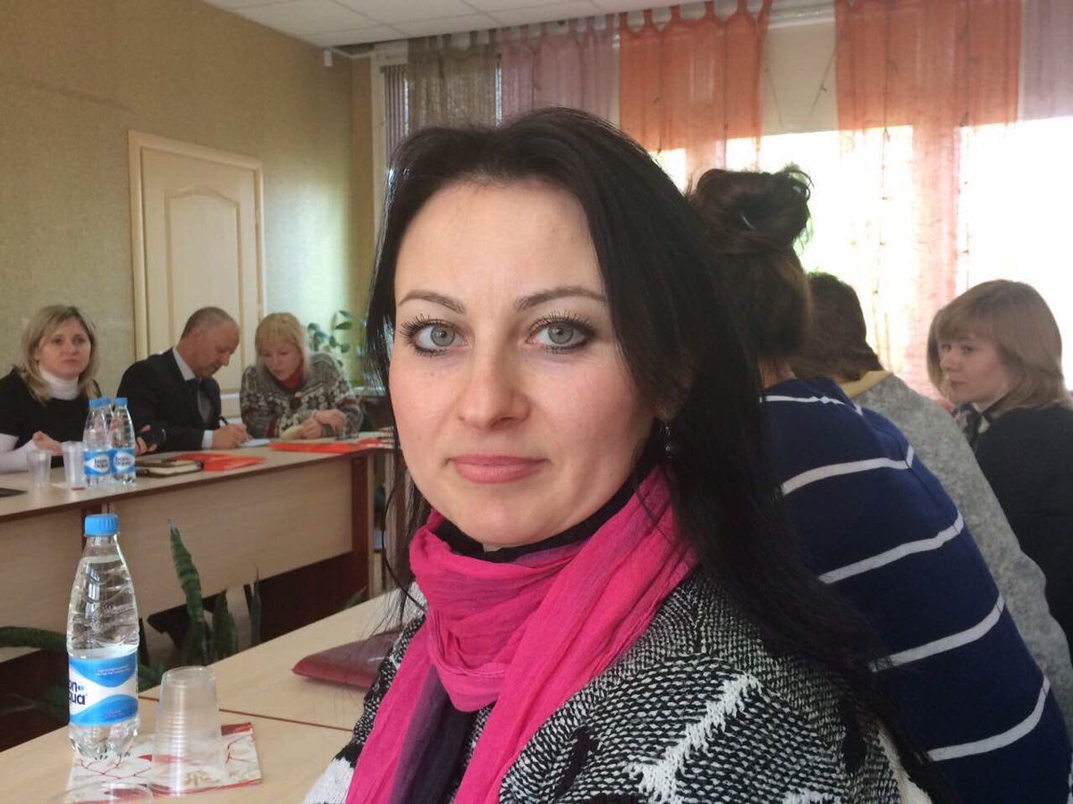 UNHCRBelarus's tweet photo. "Scared 4 the children, I had to leave #Ukraine. Regardless any possessions we had back home, I wouldn't want to live if I lost my kids." https://t.co/u3WBKpThU3