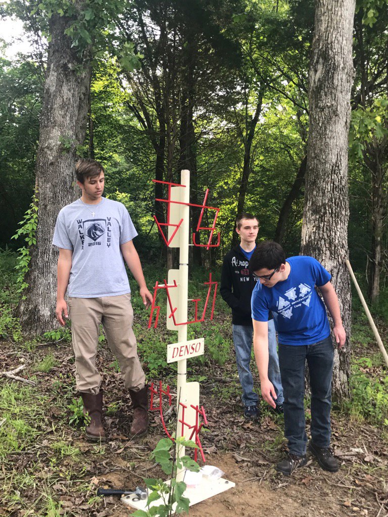 phunt1365's tweet photo. Safety Success and Earth Sculpture-WVHS Pathways Bradley students at DENSO@BradleySchools @pathwaysbradley https://t.co/123yLjrPaE